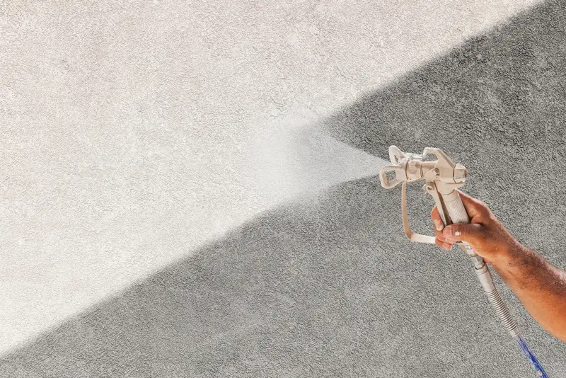 Wil je strak spuitwerk voor je woning in Delft? Maak gebruik van onze aanbieding van 10 procent korting voor je wanden en plafonds.